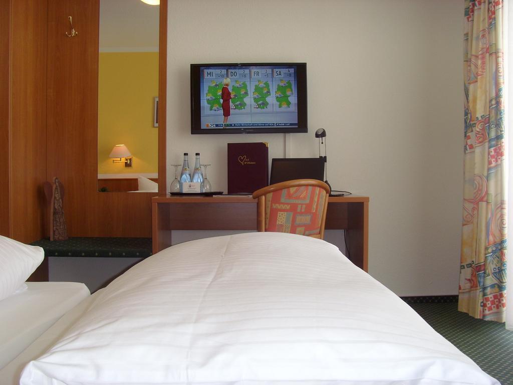Hotel & Restaurant Engel Herbertingen Szoba fotó